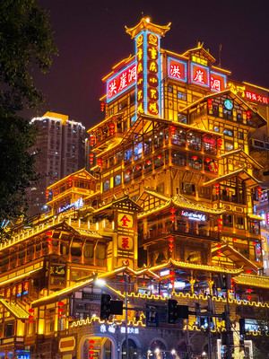 金色洪崖洞。拍攝于重慶地區洪崖洞!